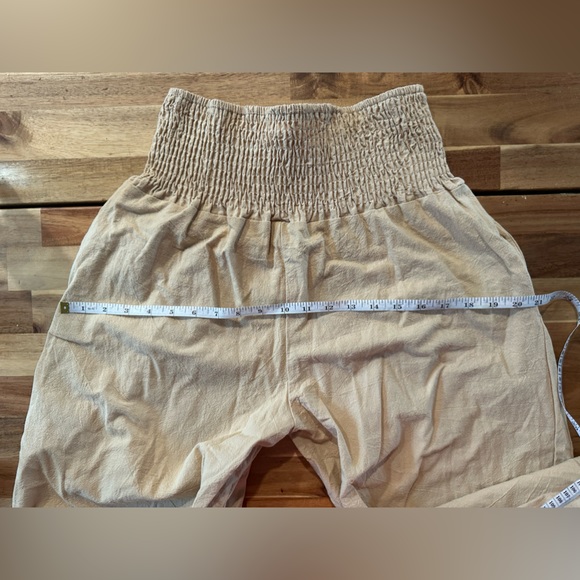 Women’s Khaki Colored Wide Leg Palazzo Pants with Smocked Slimming Waist, size L - Picture 6 of 6